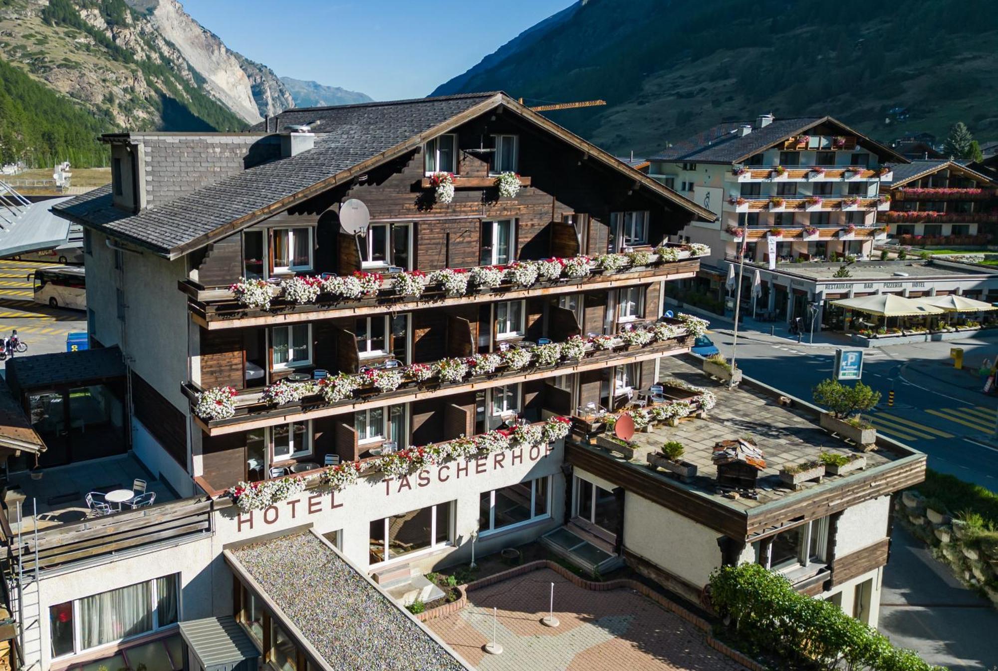 Hotel Taescherhof Täsch Exteriör bild